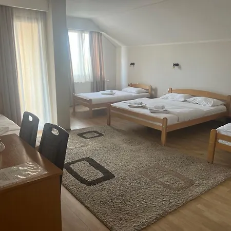 Bor Gostinjska kuća 3*